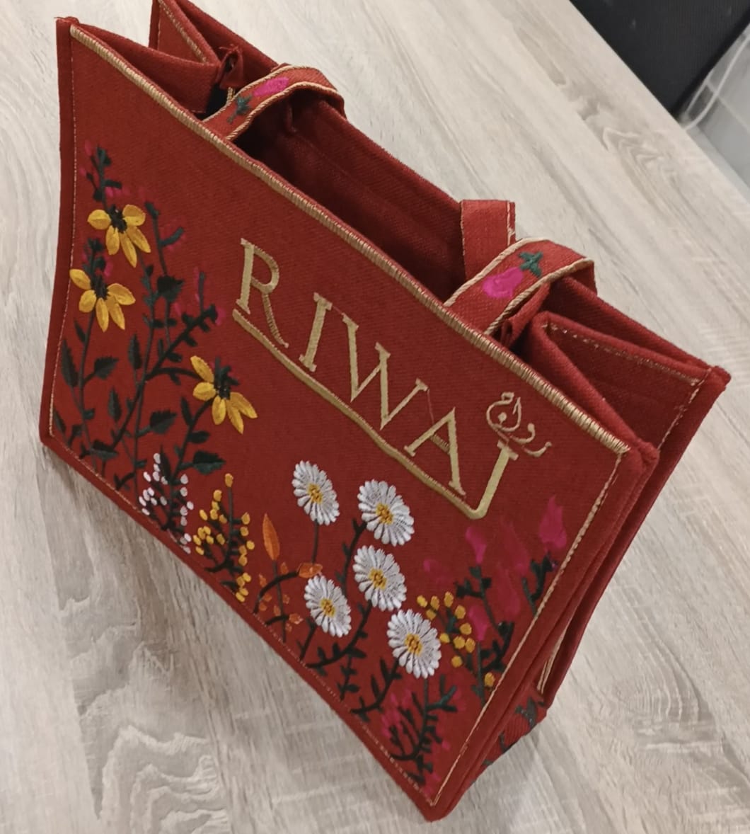 RIWAJ Floral Design Ladies Purse – Elegant Hand Carry!